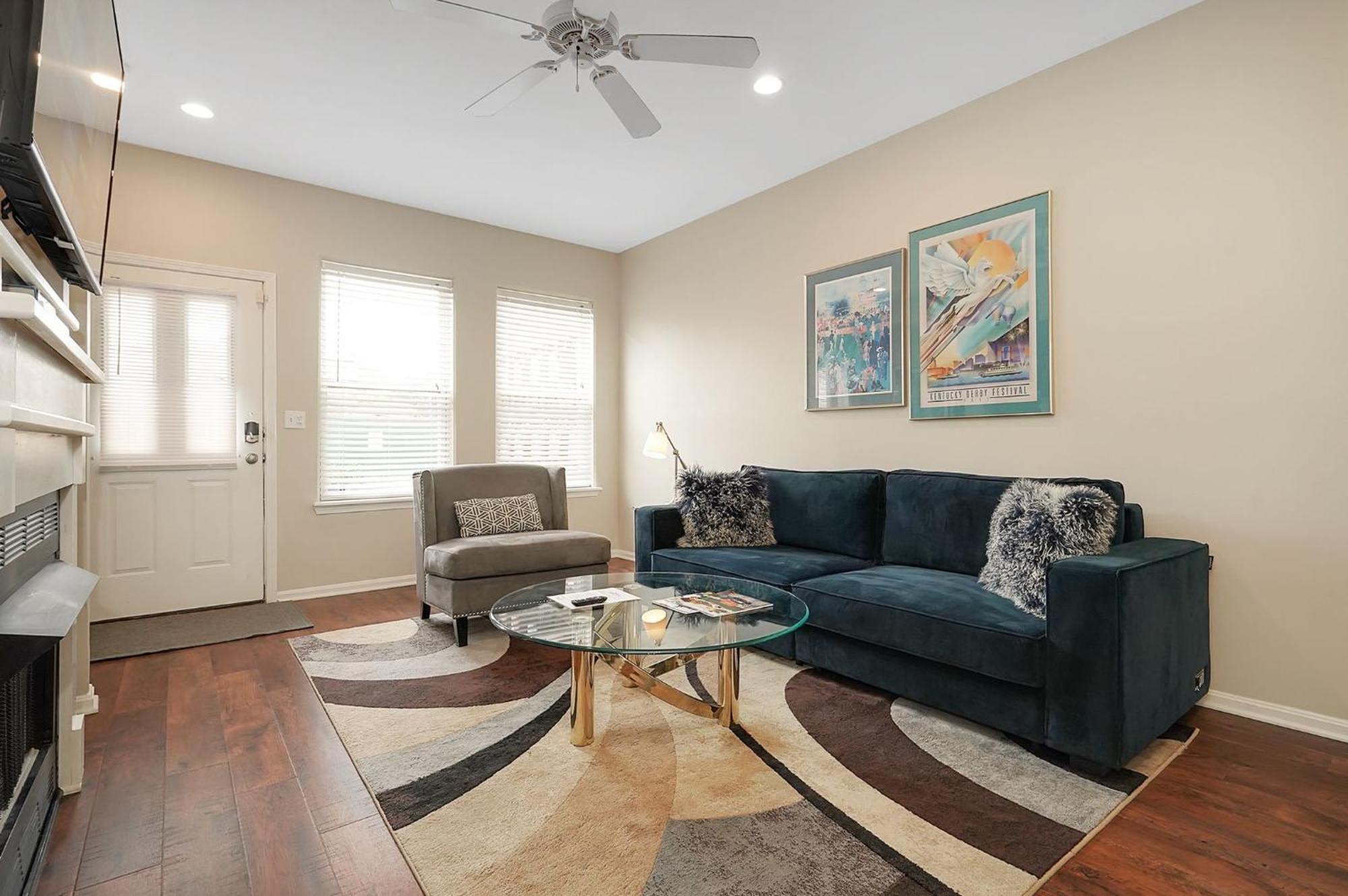 Lux Townhouse, Walk To All, Sleeps 6 Adults Louisville Esterno foto